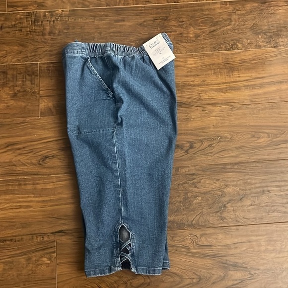 NWT Croft & Barrow Skimmer Mid Rise PM Cotton jean shorts - Picture 8 of 8